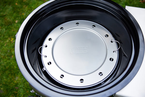 Угольный гриль Weber Summit Kamado S6 Grill Center 61 см черный 18501104
