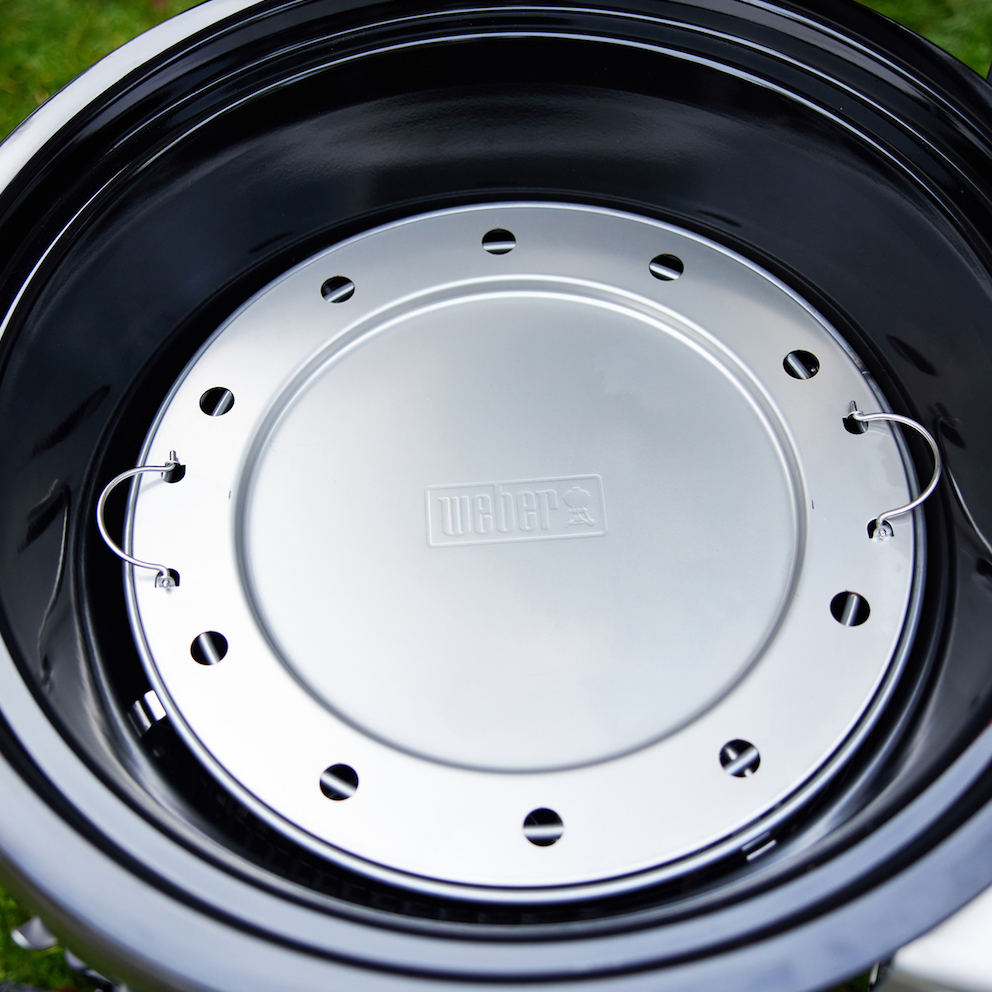 Угольный гриль Weber Summit Kamado S6 Grill Center 61 см черный 18501104