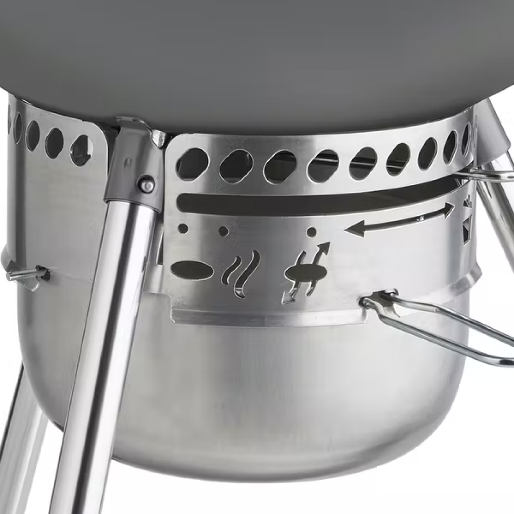 Угольный гриль Weber Master-Touch GBS E-5755 57 см черный 14801004